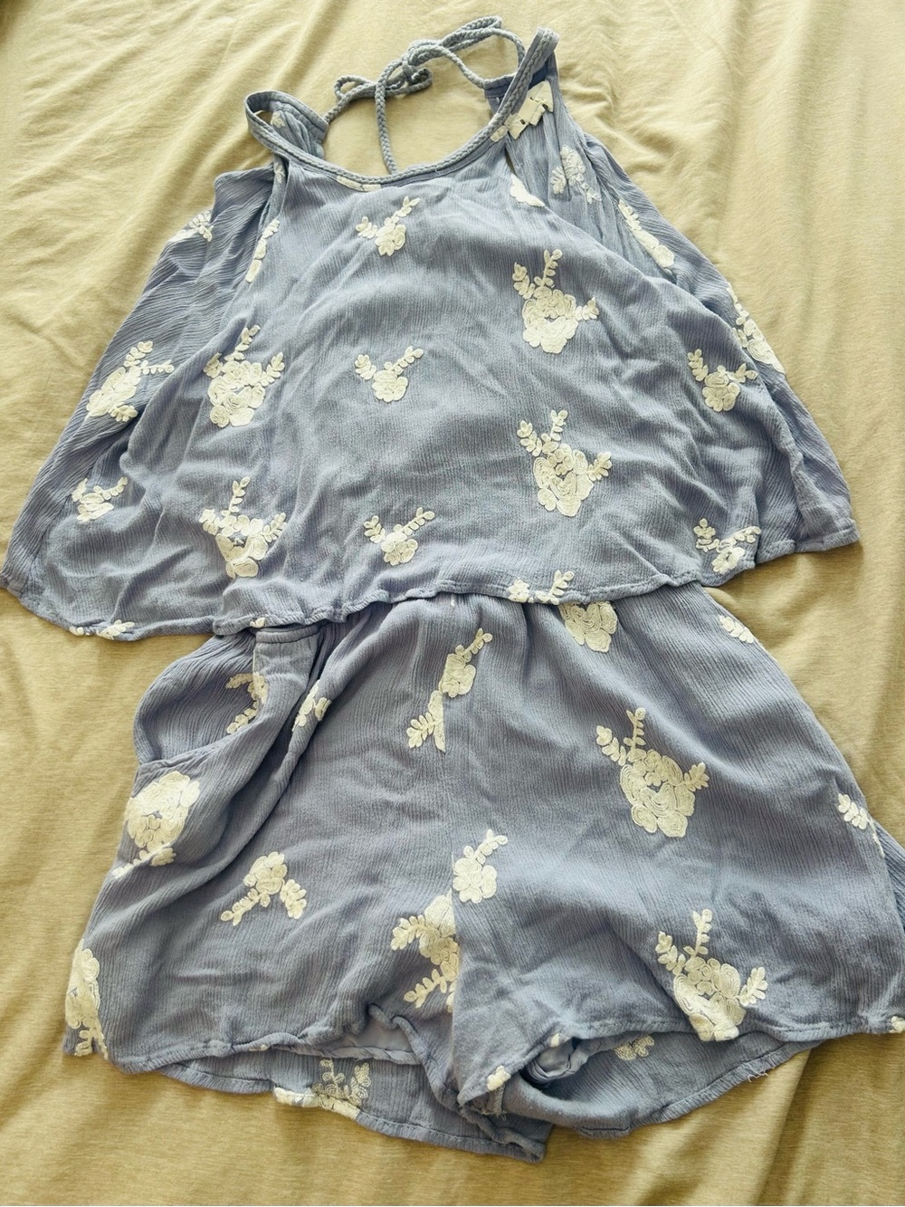 Lost + Wander Light Lavender Embroidered Halter Top - Picture 5 of 10